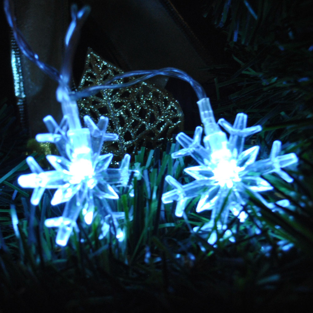 Kids Safe Low Voltage Waterproof Snowflakes Christmas Fairy Lights 10M 100LED Cool White Colour