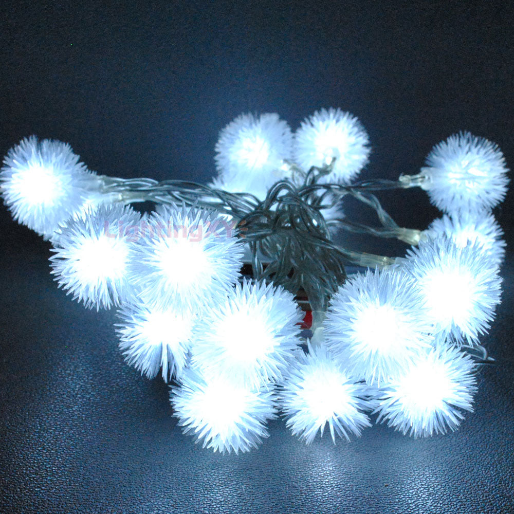 Battery Powered Cool White Snowball LED Fairy Lights Two Modes